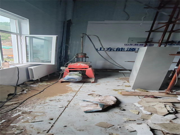 凌云地基基础下沉墙体裂缝加固注浆顶升施工